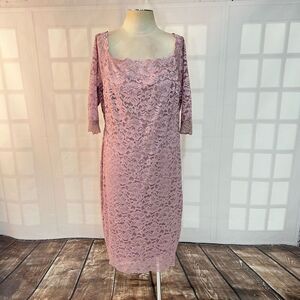 Lane Bryant Mauve Floral Lace 3/4 Sleeve Square Neck Sheath Dress Size 18